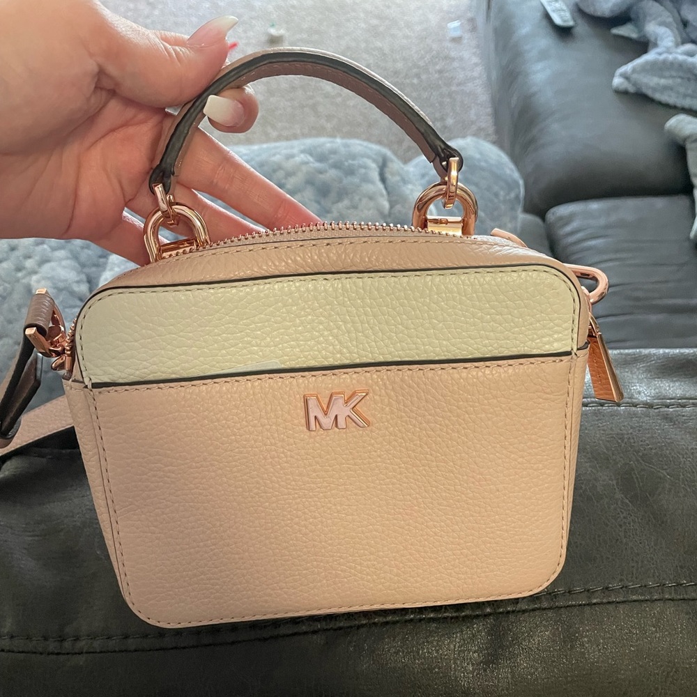 Michael kors mini crossbody